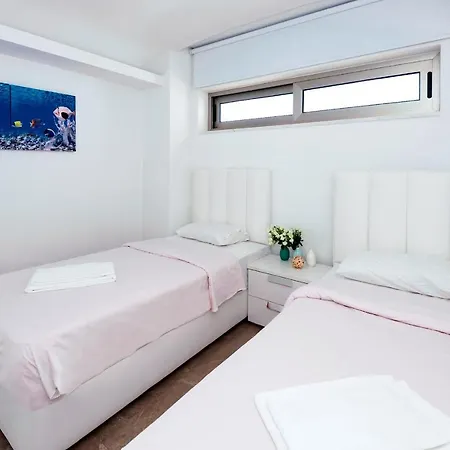 Marisol - Beachfront