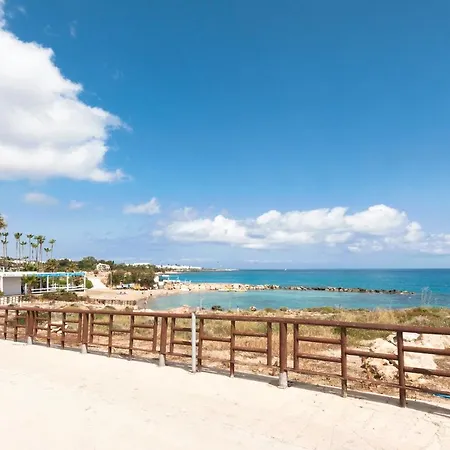 Marisol - Beachfront