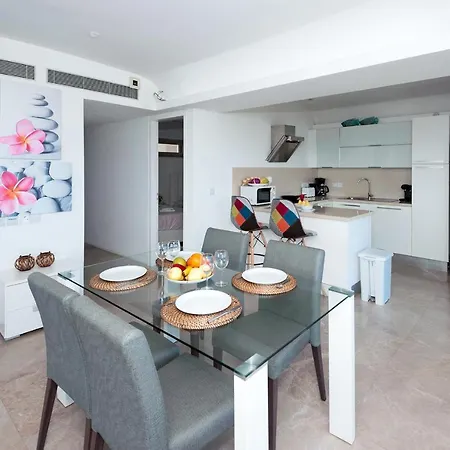 Marisol - Beachfront