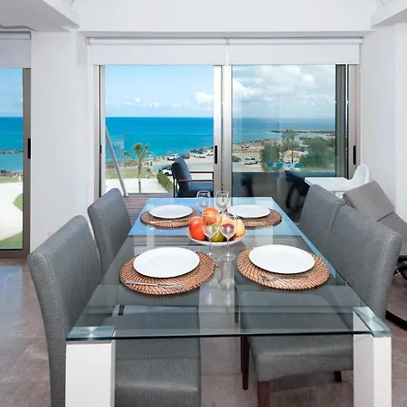 Apartment Marisol - Beachfront *