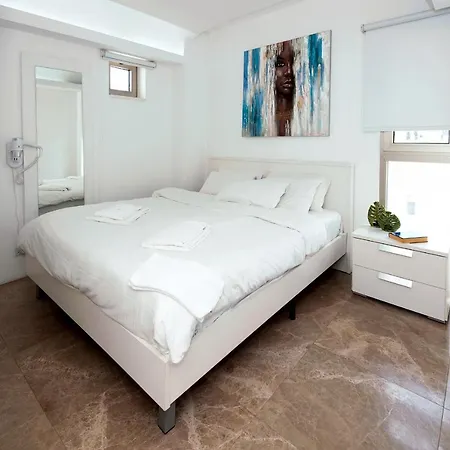 Marisol - Beachfront