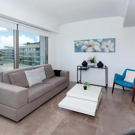 Daire Marisol - Beachfront *