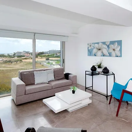 Marisol - Beachfront Daire *