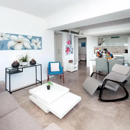 Marisol - Beachfront Daire