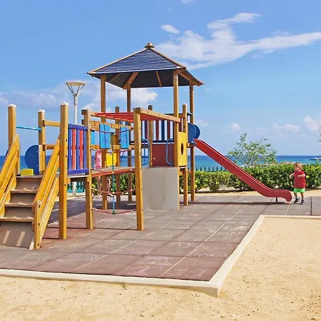 Marisol - Beachfront