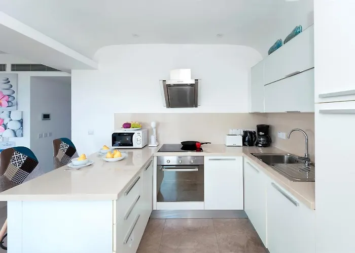 Marisol - Beachfront 아파트 프로타라스