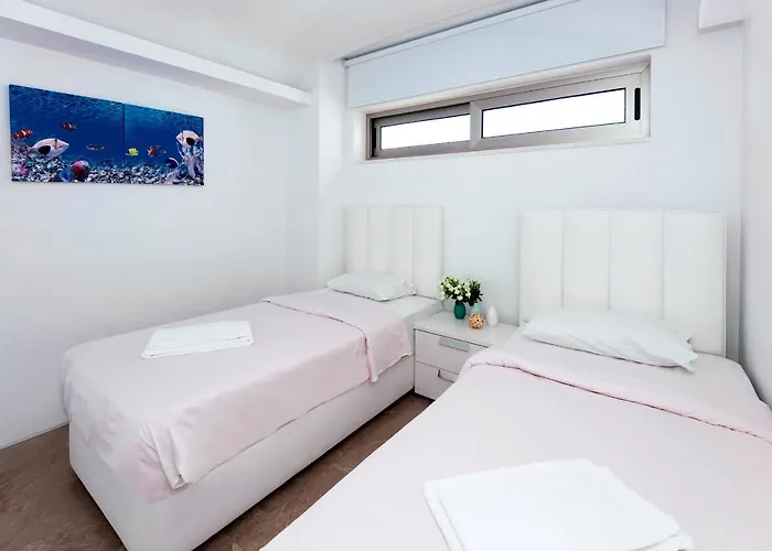 Marisol - Beachfront