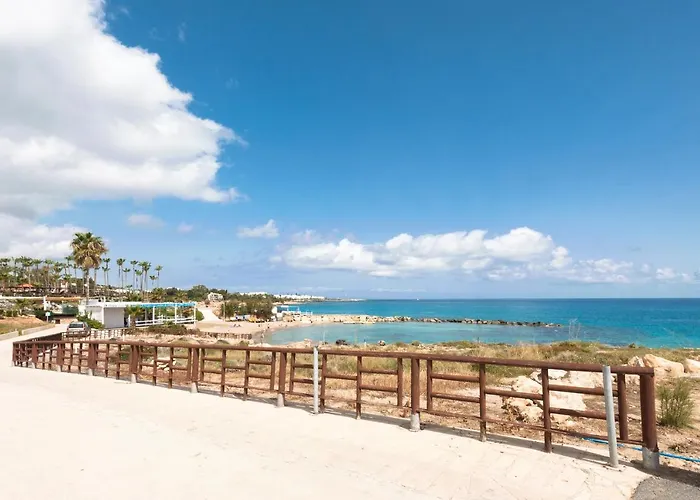 Marisol - Beachfront