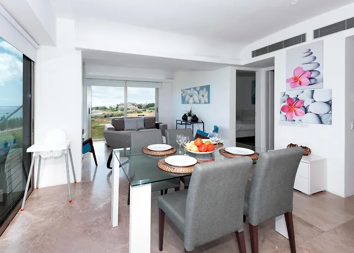 Marisol - Beachfront 프로타라스