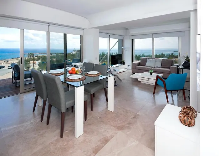 Marisol - Beachfront *