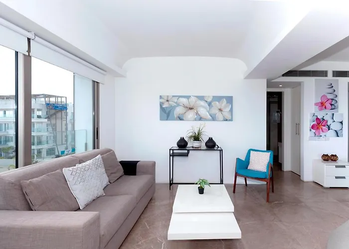 Marisol - Beachfront