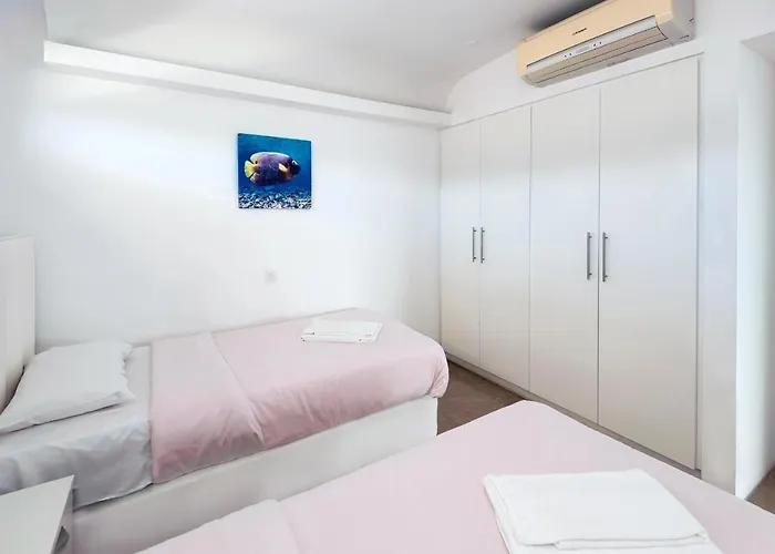 Marisol - Beachfront 아파트 프로타라스