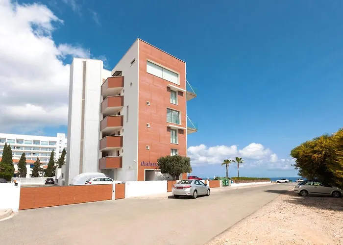 Marisol - Beachfront *