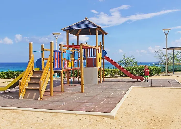 Marisol - Beachfront