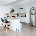 Marisol - Beachfront Apartament *